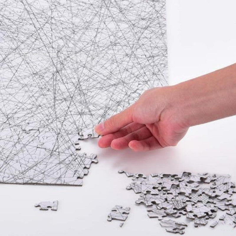 Black & White Challenge Line Puzzle
