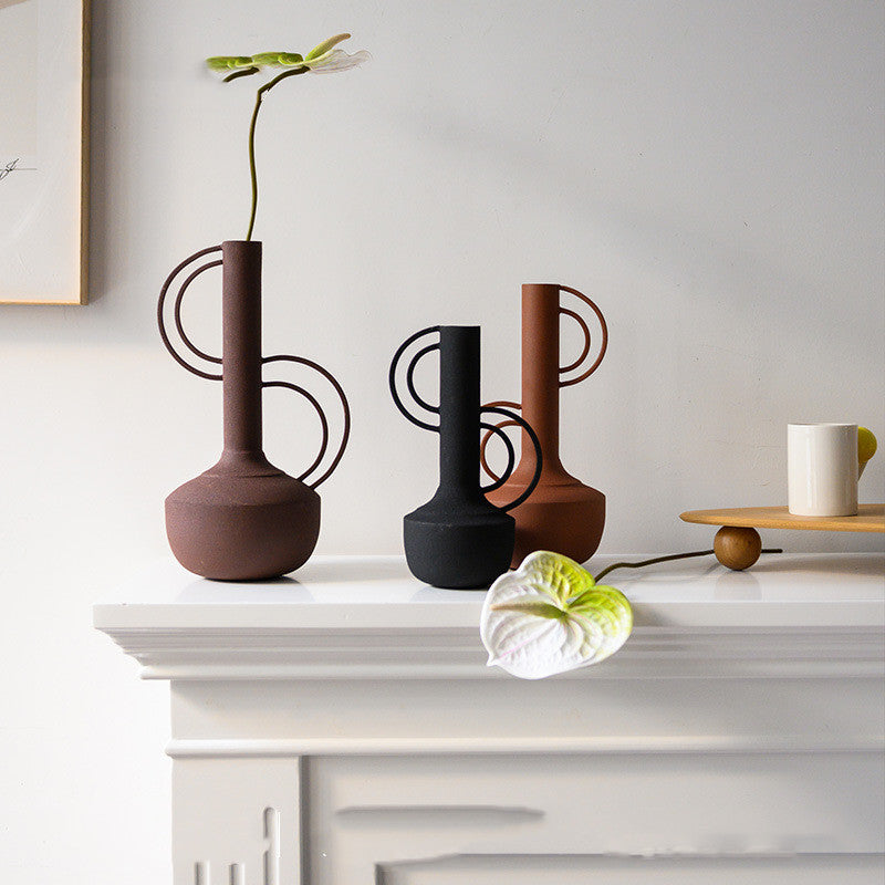 Minimalist Iron Amphora Vase - Modern Frosted Feel