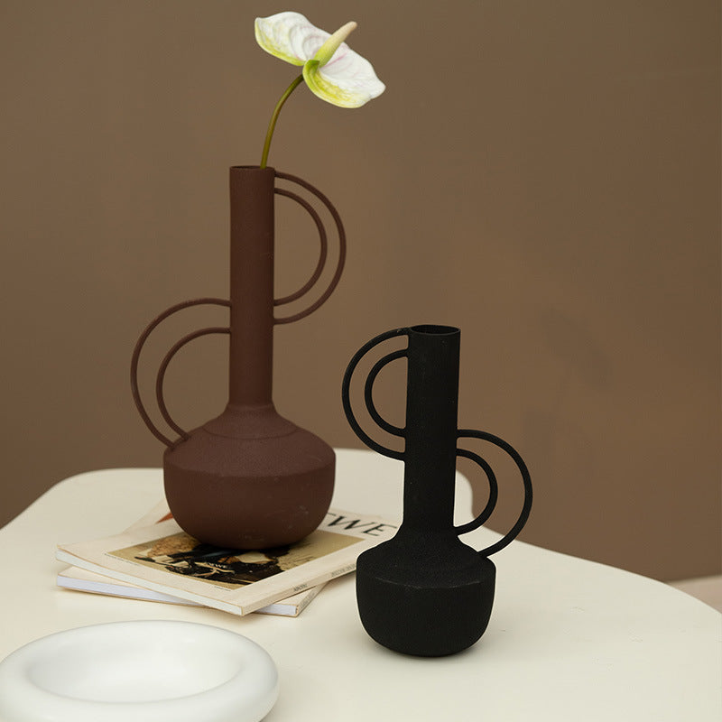 Minimalist Iron Amphora Vase - Modern Frosted Feel