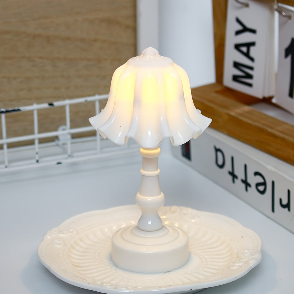 Simple Cute Table Lamp - Decorative Light
