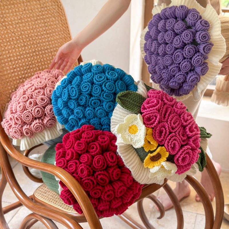 Rose Bouquet 2-in-1 Pillow Blanket