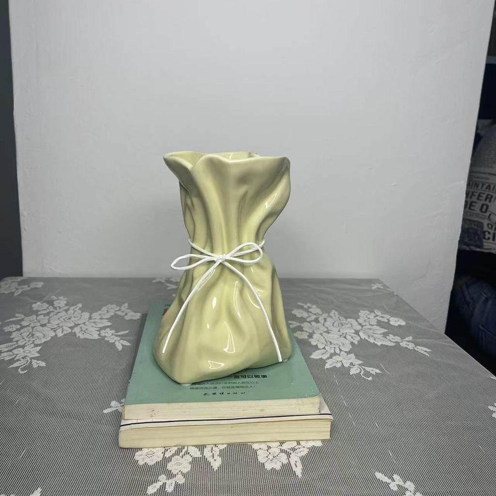 Simple Nordic Style Ceramic Vase - Minimalist