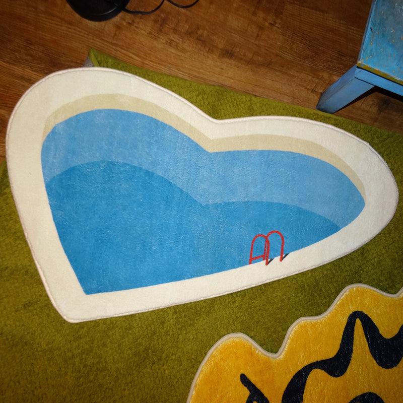 Heart-Shaped Romantic Rug - Mini Pool Art Design